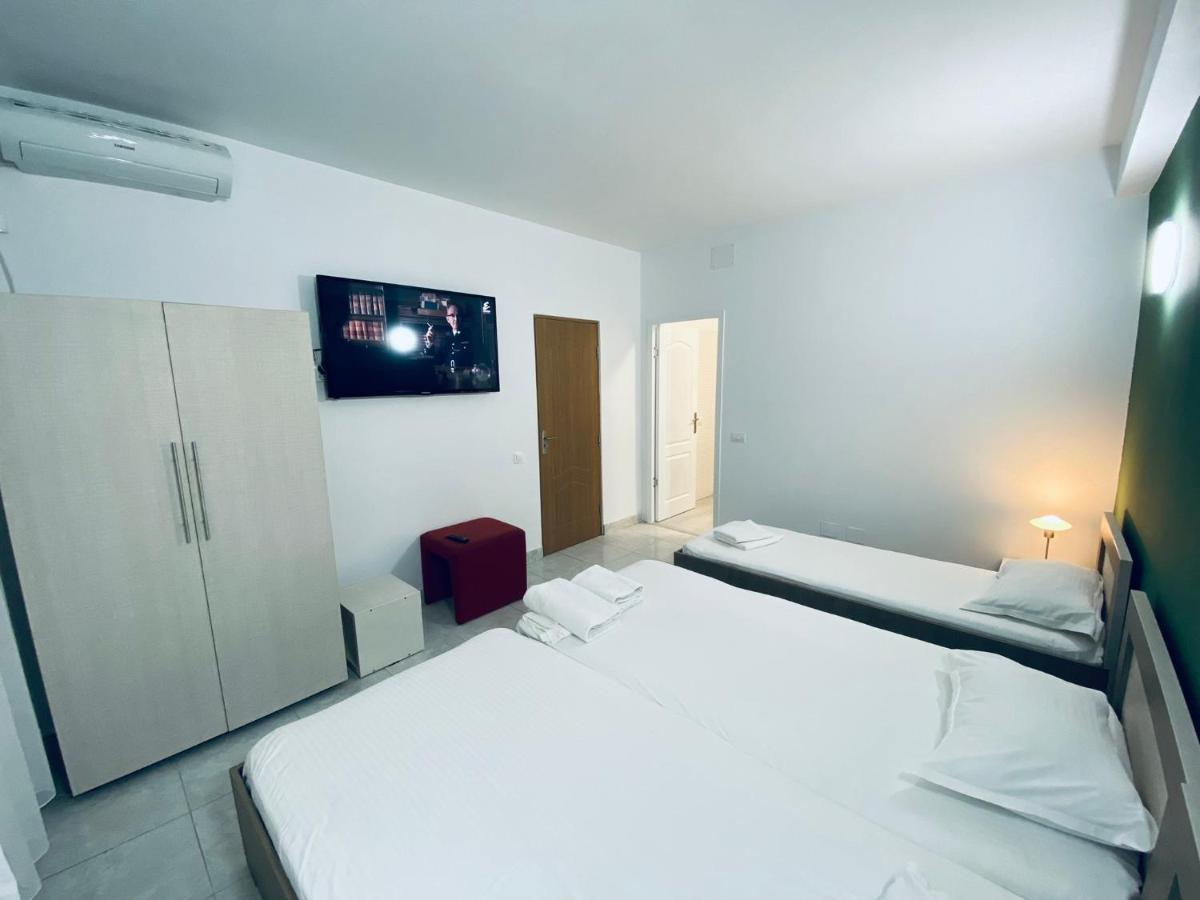 בוקרשט Royal Accommodation מראה חיצוני תמונה